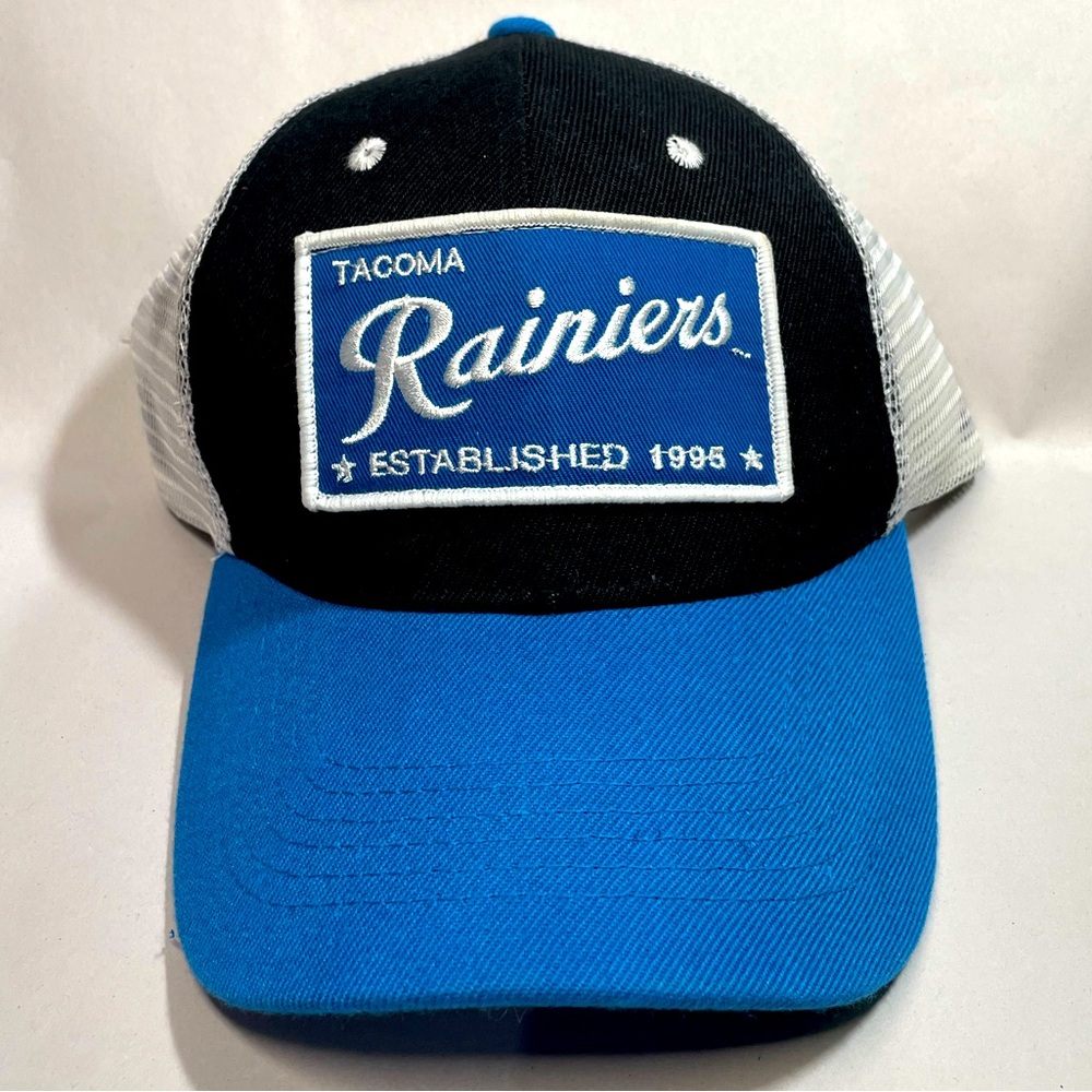 NWOT Tacoma Rainiers blue black & white embroidered adjustable trucker hat
